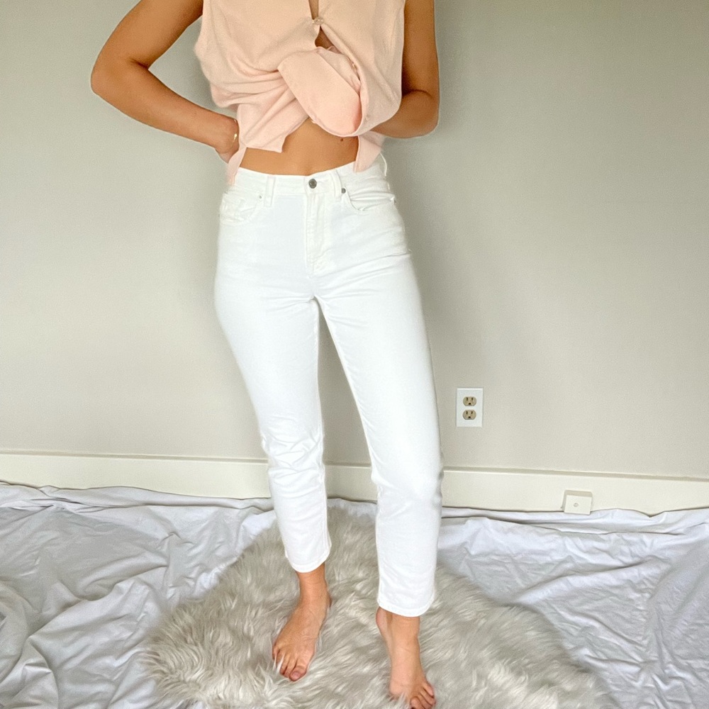 Everlane Cheeky Straight Jeans in Bone (White) size 25